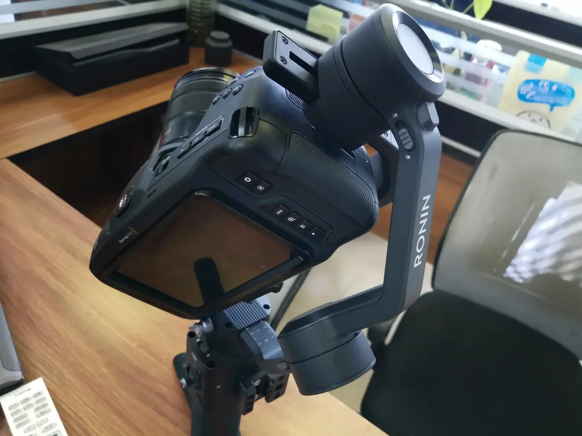 Blackmagic Pocket Cinema Camera 4k ジンバル Blackmagic Pocket Cinema Camera 4k ジンバル