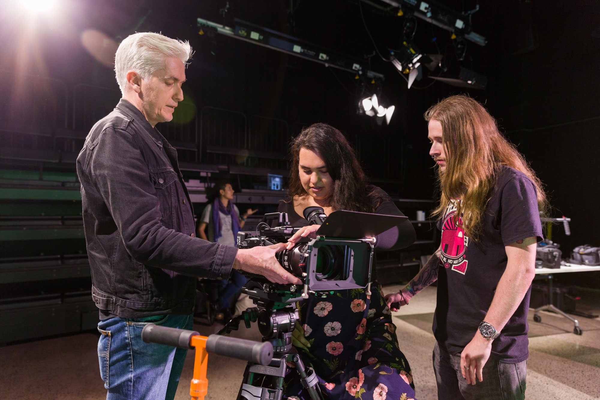 映画賞を受賞した低予算映画 The Land Blackmagic Designカメラとdavinci Resolveで制作 Blackmagic Design Vook ヴック